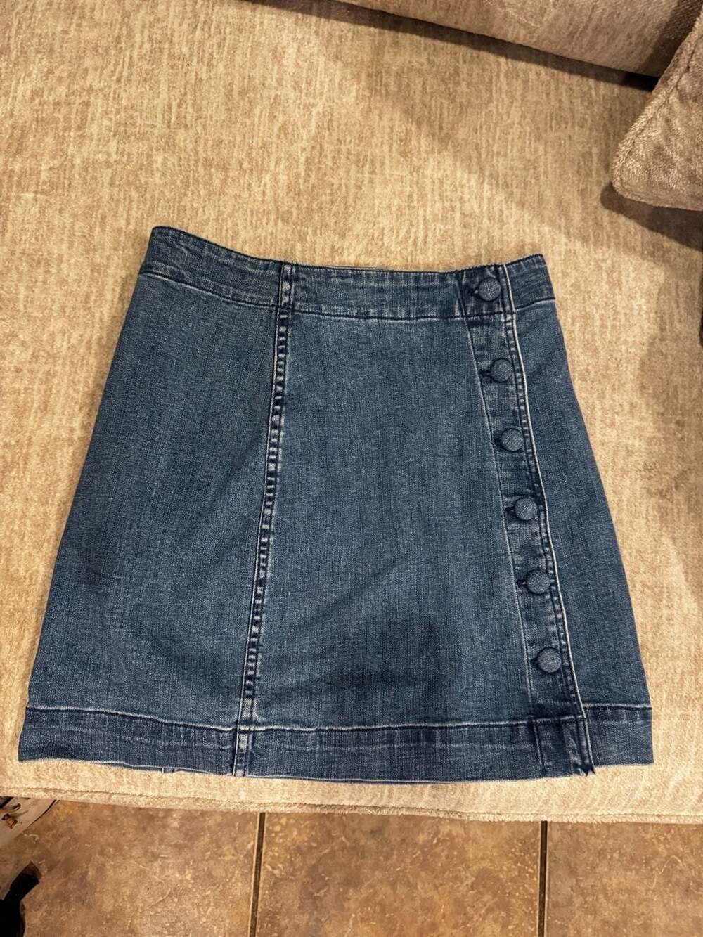 Madewell Women's Denim Mini Skirt with Side Button Detail Size 6